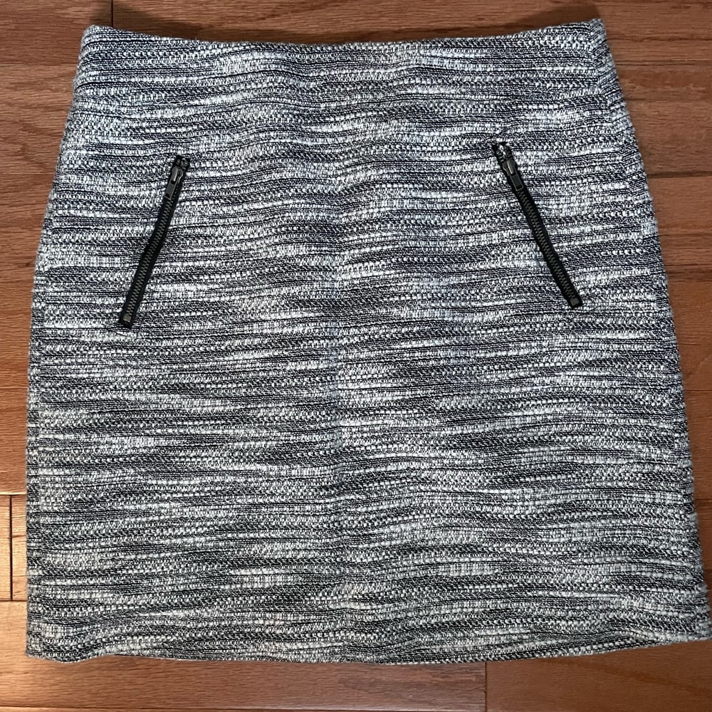 Loft Gray tweed skirt